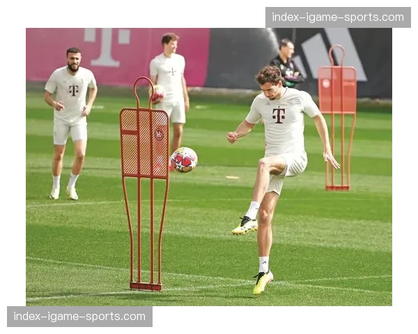 欧冠四分之一决赛,莱比锡通过一次精心设计的门将手抛球反击取得进球 欧冠四分之一决赛,莱比锡通过一次精心设计的门将手抛球反击取得进球